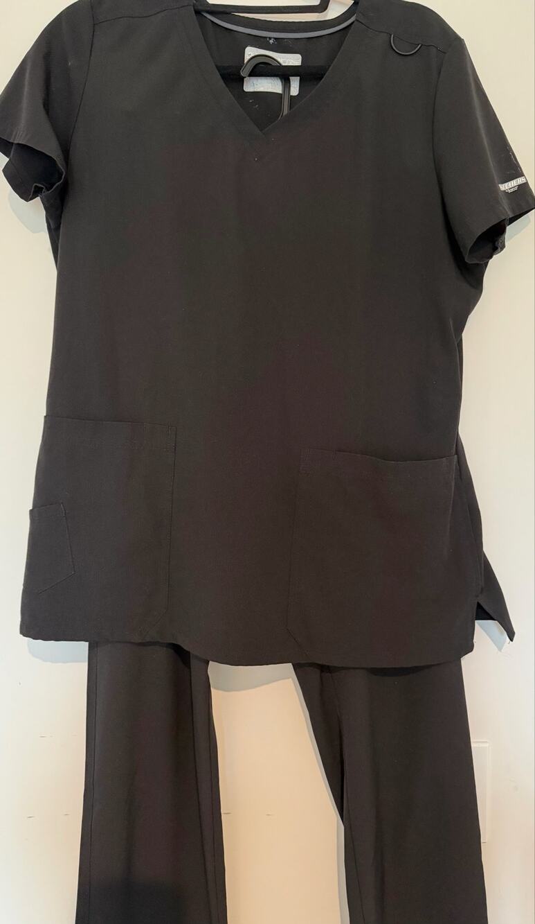 Skechers by Barco Scrub Set Large Large Petite Black V Neck Cargo Pants